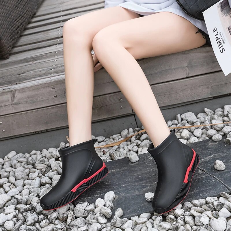 일본 장화 여성 여름 짧은 튜브 물 신발 로우 탑 워터 부츠 방수 세차 주방 오버 슈즈 고무 미끄럼 방지
